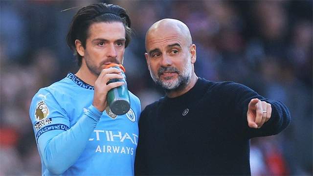 在埃弗顿踢, be, 射得手